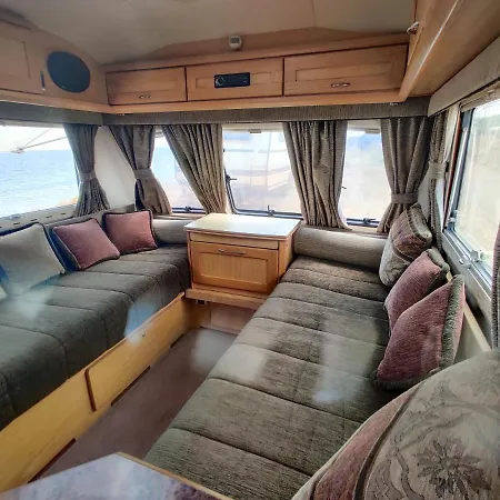 캠프장 Luxury Full Options Caravan By The Beach *
