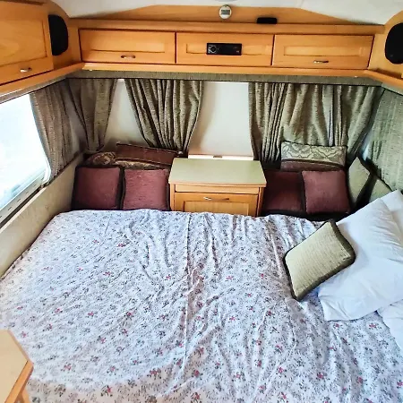 Kamp alanı Luxury Full Options Caravan By The Beach